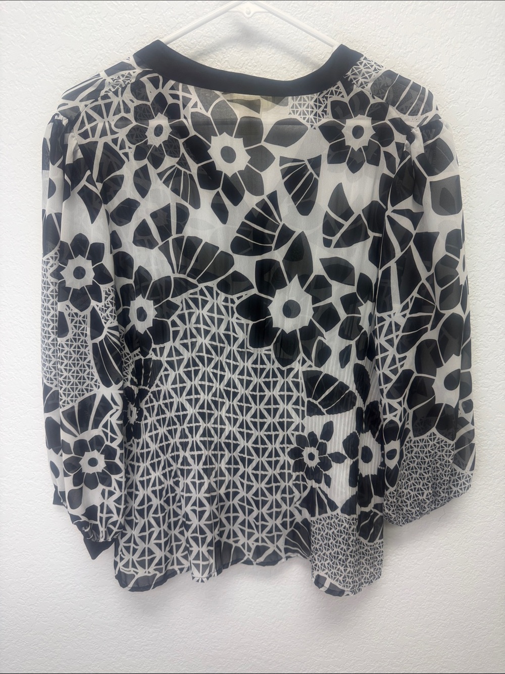 Black & White Floral V-Neck Blouse - Lightweight Women's Top - Picture 2 of 5